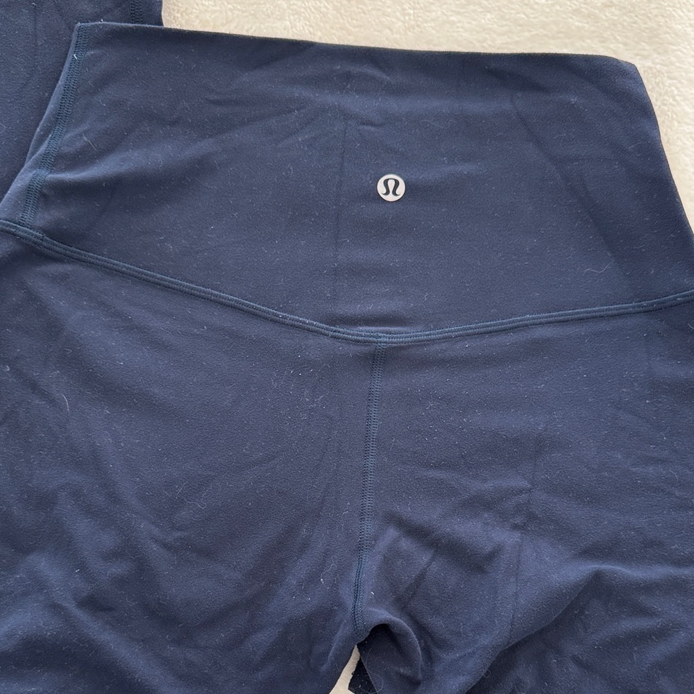 Lululemon navy High-Rise Leggings - Picture 2 of 4